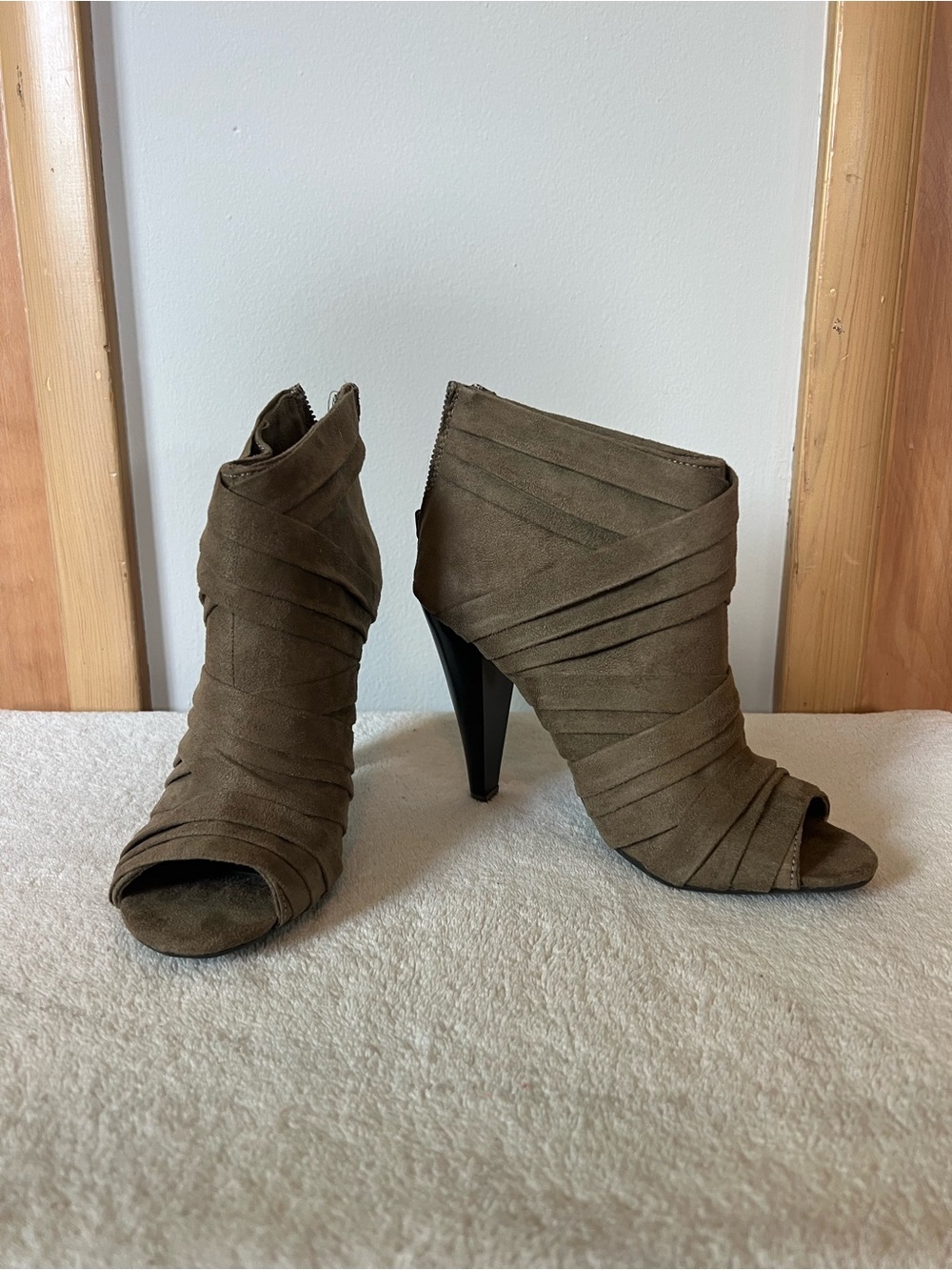 Unlisted by Kenneth Cole Olive Wrap Peep-Toe Ankle Booties